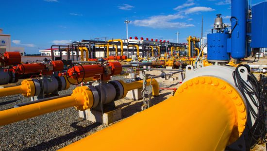 The contact face of pipe flanges, bright yellow and finished to MSS SP-6-2021.
