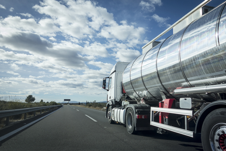 Big NFPA 52-2019 tanker truck with natural gas fuel systems.